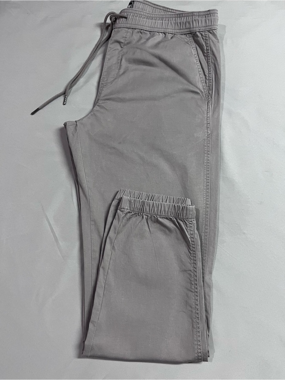NWOT Men's Gray Drawstring Pants Medium